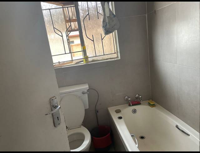 2 BEDROOM FREESTANDING FOR SALE IN GA-RANKUWA UNIT 9